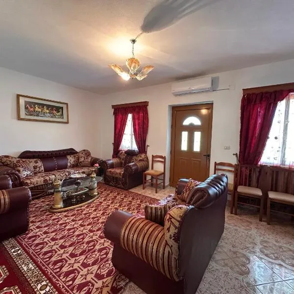 BLEAM Guest House, hotell sihtkohas Përmet