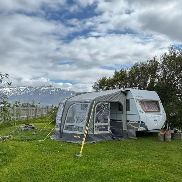 Viðarholt Base Camp, hotel in Litli-Árskógssandur