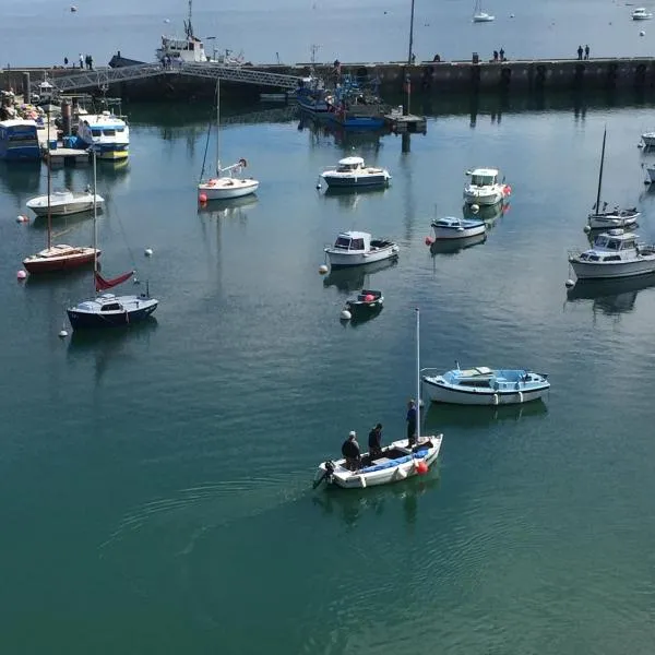 Appartement Design III - Port du Rosmeur - Parking Privé - Douarnenez, hôtel à Douarnenez