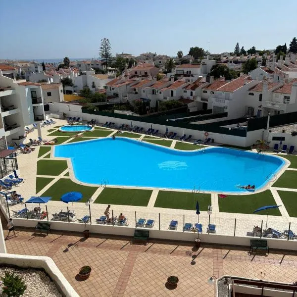 LizHolidays, hotel in Albufeira
