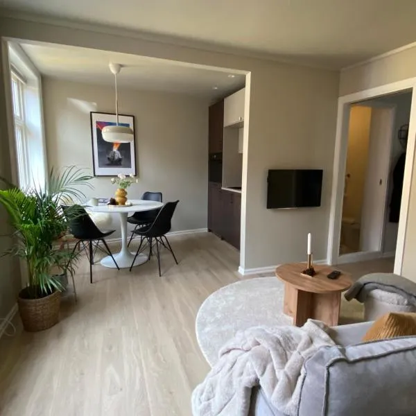 Cosy flat in historical lane, hotel in Bergen