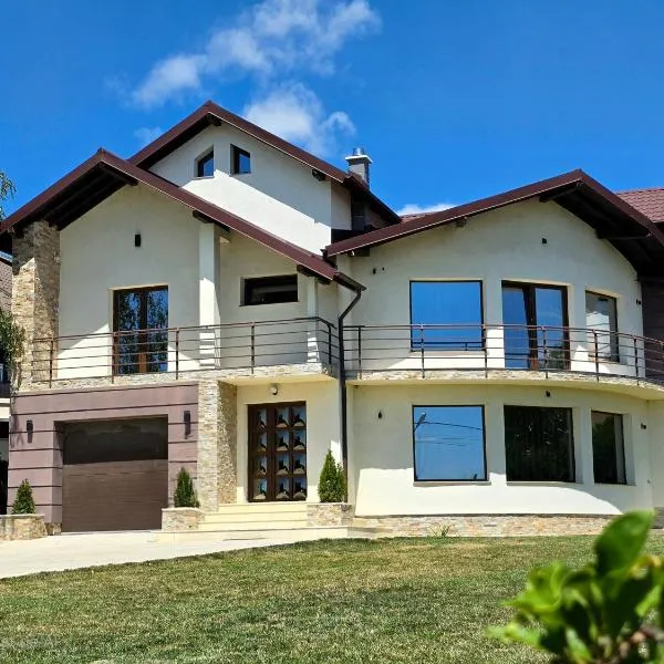 Brit House Pitesti, ξενοδοχείο στο Πιτέστι