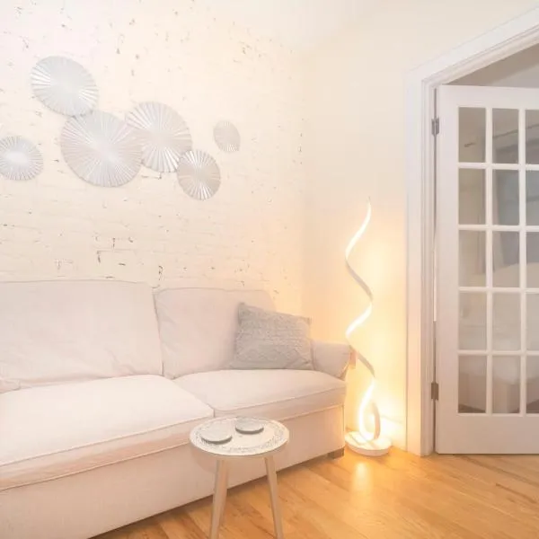 East Village Center Apartment7 w Full Amenities Great New York Location, khách sạn ở New York