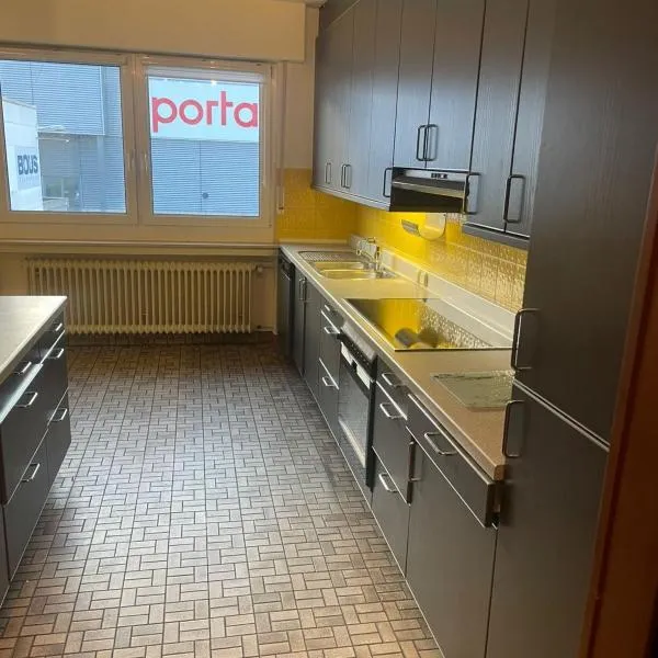 Amazing House near Köln Messe and Airport, hotel in Keulen