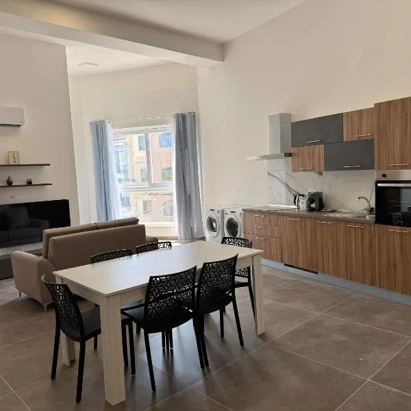 Fgura Haven Modern 2BD Apartment - by HostMT, hotel en Taʼ Penza