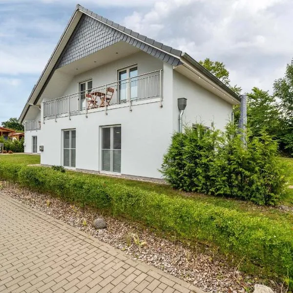 Seeglück 2 am Tollensesee, Hotel in Groß Nemerow