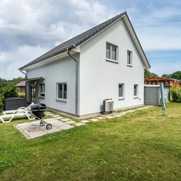 Seeglück 1 am Tollensesee, Hotel in Groß Nemerow