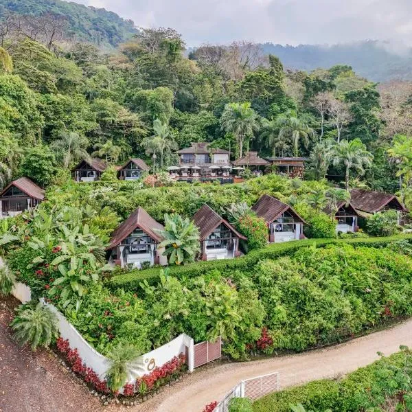 Oxygen Jungle Villas & Spa, hotel in Uvita