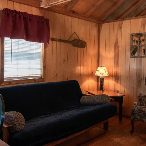 Lakeview Cedar Cabin - Striper King - 5, hotel en Mead