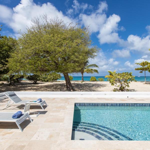 Blue Horizon Beach Bungalow, Baie Longue
