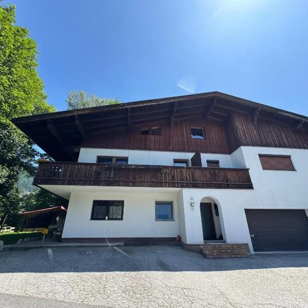 Ferienwohnungen Margret, hôtel à Hainzenberg