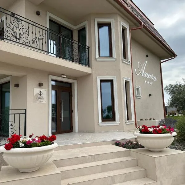 Ancora, ξενοδοχείο σε Salonta