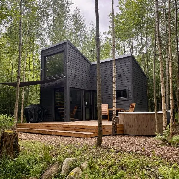 Private mini-villa retreat in nature, Hotel in Penu