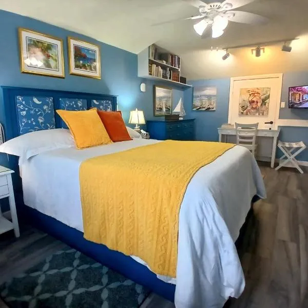 Kestrel Best Cable Beach Location Near Beach & Restaurants, hotel em Nassau