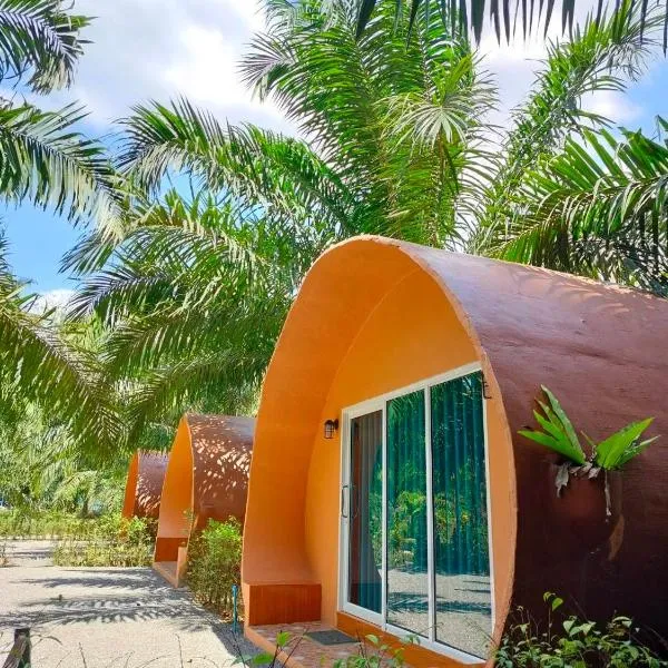 Khao Sok Saengtawan Resort And Camp, hotel em Khao Sok