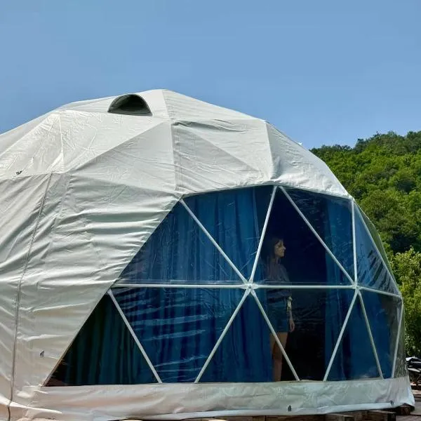 Secluded Dome Retreat near Elena & Bikes, hotel