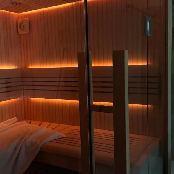 Le Nid Des Prés Gîtes & Spa, hôtel à Mensignac