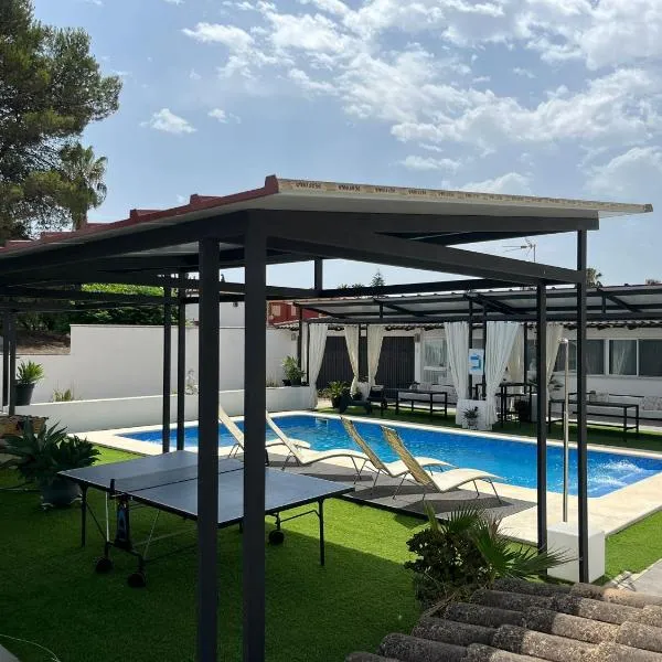 Apartamento 2, Chalet Manzano a 15" de Sevilla, a 30" del Aeropuerto de Sevilla, hotel en Villanueva del Ariscal