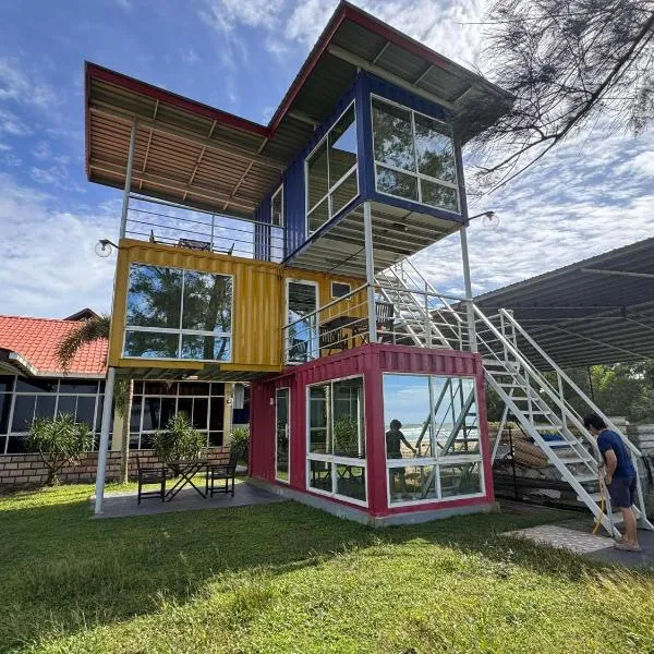 Papar Beachfront View, hotel in Papar