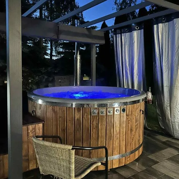LUX HOUSE Roztocze 1: Krasnobród şehrinde bir otel