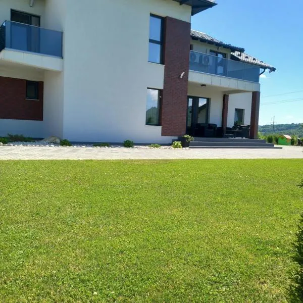 Casa Ambientt, hôtel à Curtea de Argeş