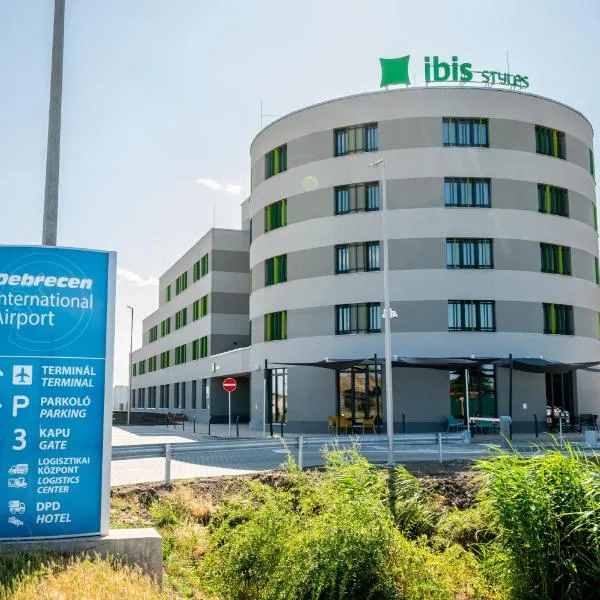 ibis Styles Debrecen Airport, hotel v destinaci Debrecín