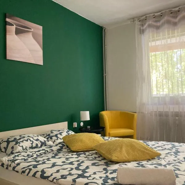 STUDIO APP STELLA Jarun Zagreb SELF-CHECK-IN, hotel in Zagreb