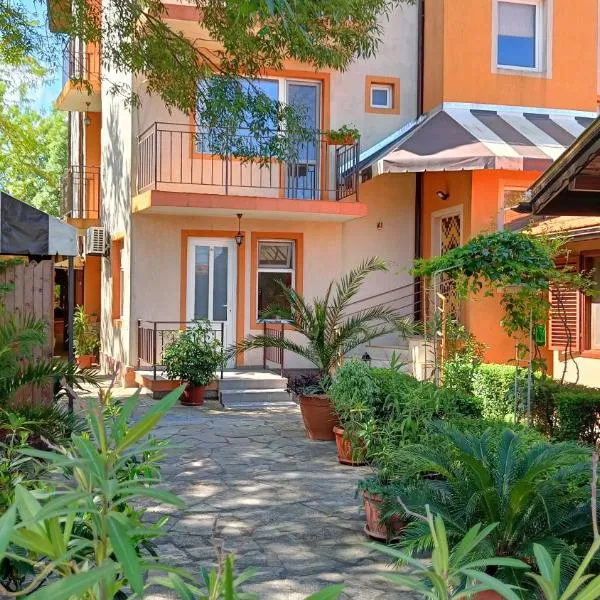 Вила Фернандес, Hotel in Tschernomorez