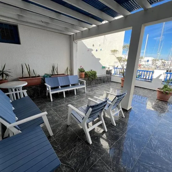 Monastir duplex with terrace in the marina, hotel a Monastir