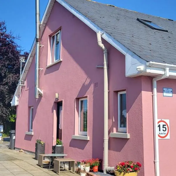 Kilkenny rental The Folly Lodge minutes from city centre R95RYC8、キルケニーのホテル