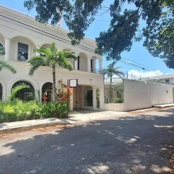 Capital O Hotel Rolovi Cancún, hotel v destinaci Cancún