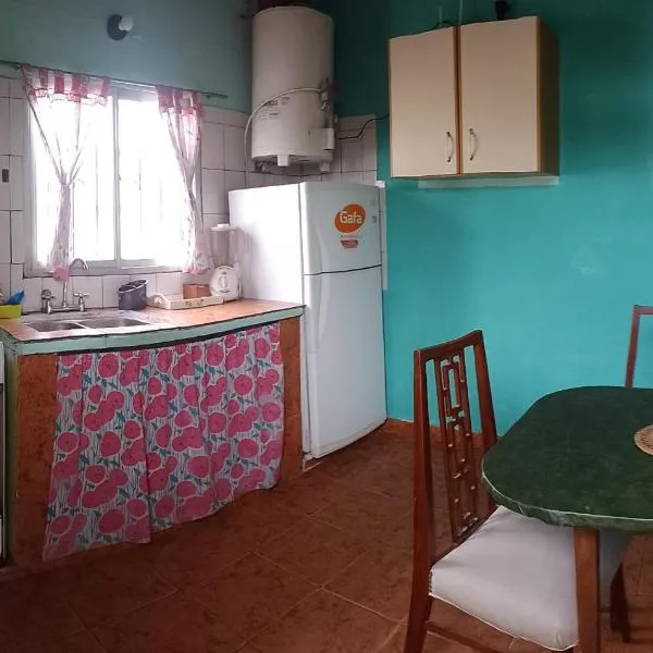 Hogar "Doña Lucia" Para 3 Personas COCHERA PRIVADA GRATIS, hotel in Mar del Plata