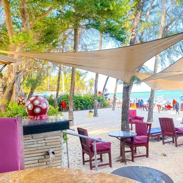 Coastal nook 2 bedroom beach flat , Lido, Hotel in Mombasa