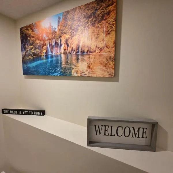 Haven YYC Guest Suite in Northwest Calgary, hotel in Calgary