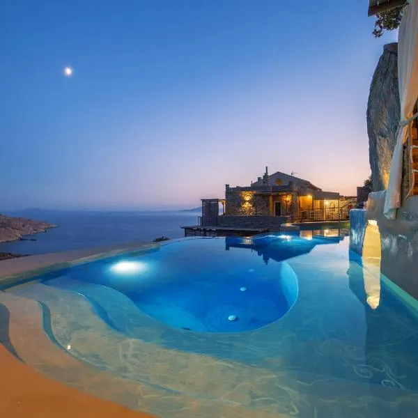 Aegean Castle Andros – Adults Only, hotel din Agia Eleousa