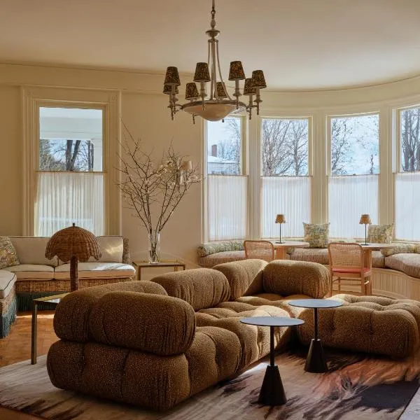 Belden House & Mews, hotel i Litchfield