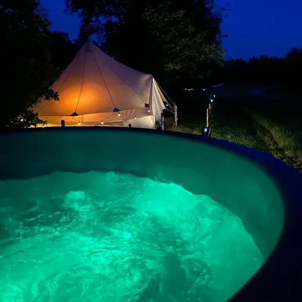 Karula Stay - Romantic and Luxurious Glamping at Karula National Park, khách sạn ở Ähijärve