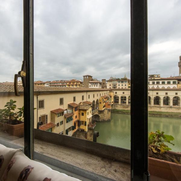 Charming Suite Ponte Vecchio View