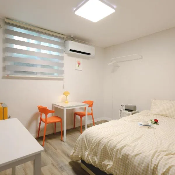 Hotel INSAENG Bucheon، فندق في بوتشيون