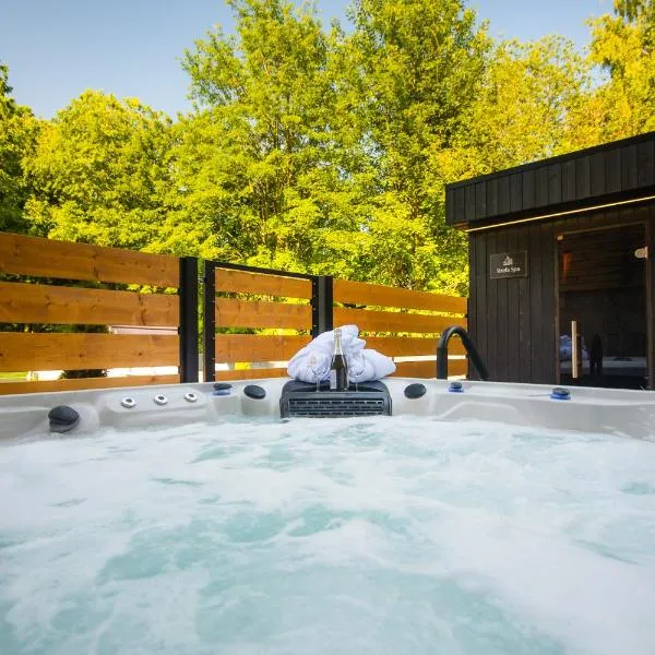 Rezydencja Harmony Land VIP z sauną i jacuzzi by Royal Aparts, ξενοδοχείο σε Szklarska Poręba