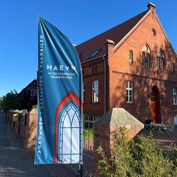 HAEVN Altes Pfarrhaus Marienfließ,位于Stepenitz的酒店
