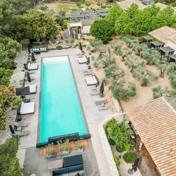 Domaine la Pierre Blanche, hotel in Eygalières