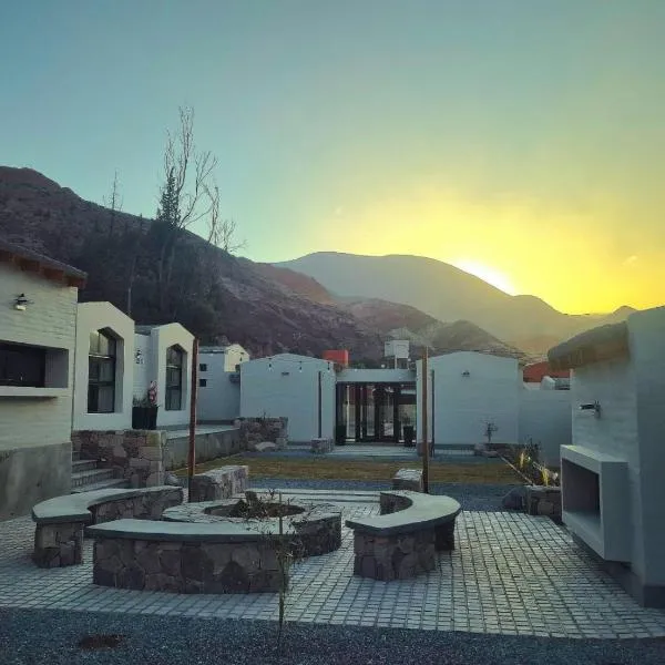 Los Olivos Purmamarca - Cabañas Boutique, hotel in Purmamarca