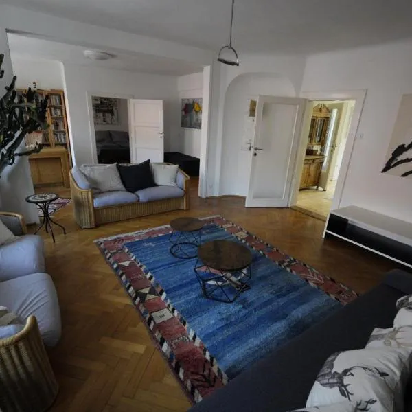 Spacious Urban Home l Self Checkin, hotel en Graz