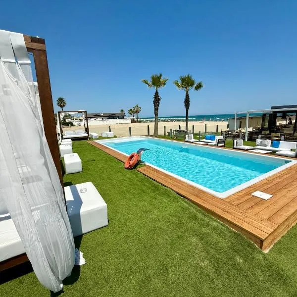 Hotel La Pergola, hotell sihtkohas Alba Adriatica