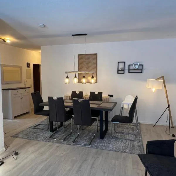 Timos Dahoam 93qm Balkon und familienfreundlich, hotel in Nesselwang