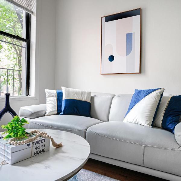 Prime Upper west Side Location 1 Bedroom Apt, New York