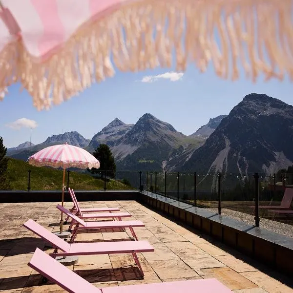 The Grand Arosa - Pop-Up Hotel Self Check-in, hotel v destinaci Arosa