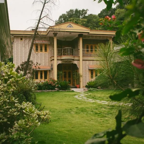 The Mountain Retreat, Muzaffarabad - Families Only, hotel in Muzaffarabad