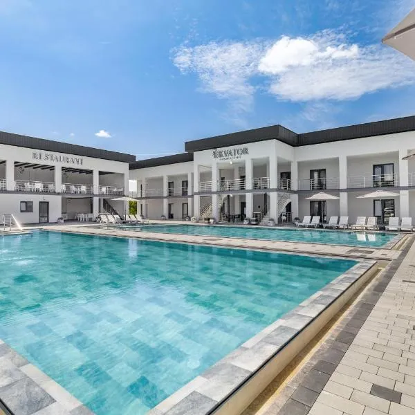 EKVATOR Hotel NEW 2025, hotel din Slatina
